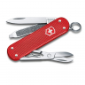 Многофункциональный складной нож-брелок Victorinox Classic SD Colors Sweet Berry 0.6221.201G